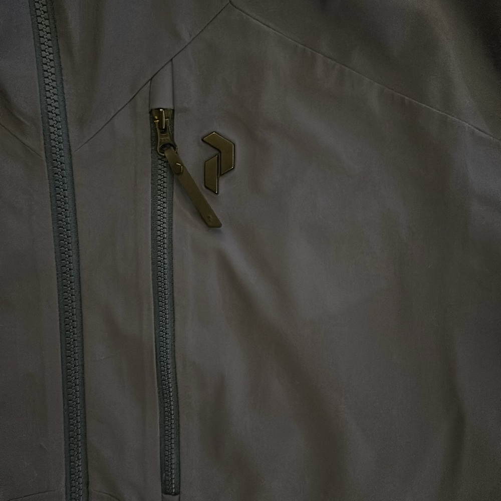 Peak Performance ski jacket - Picture 4 of 5